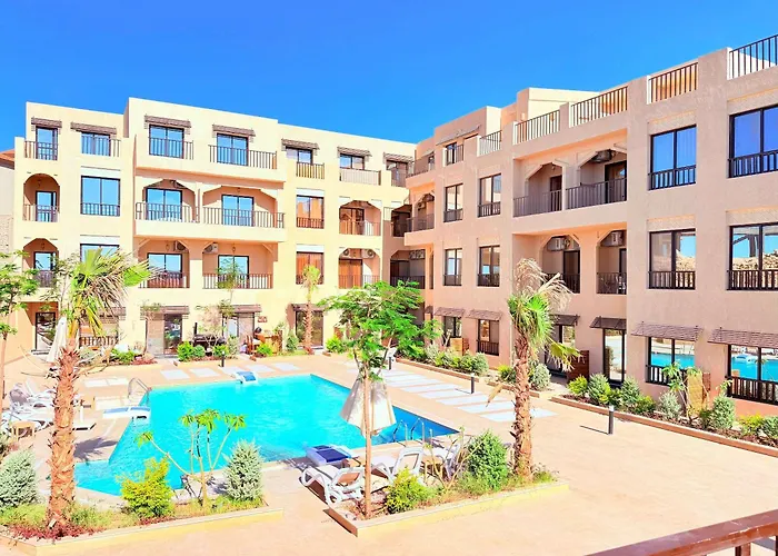 Relaxing With Pool 5 Min To El Gouna * الغردقة